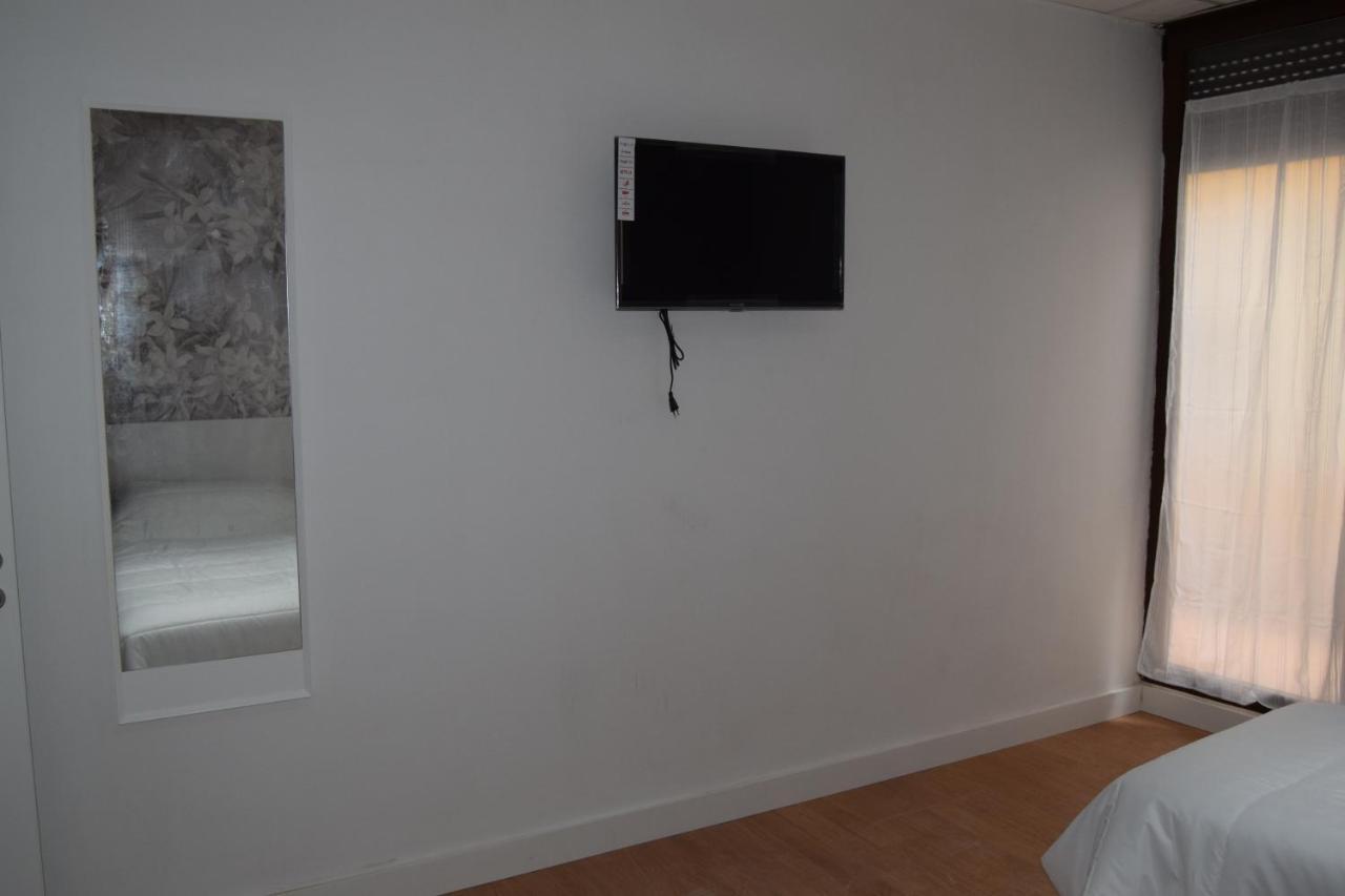 Ontinyent Rooms Bagian luar foto
